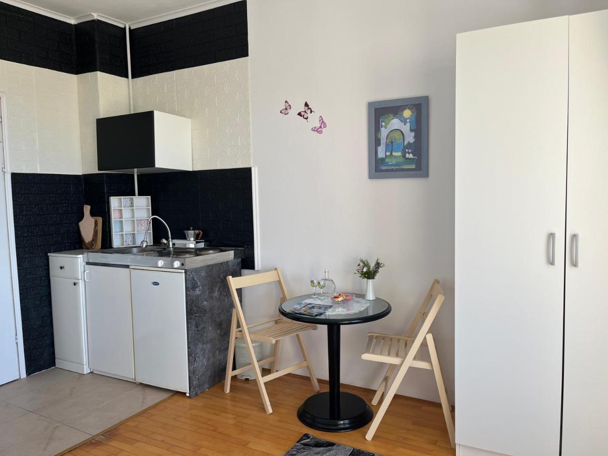 Apartments Cvjetkovic 米利尼 外观 照片