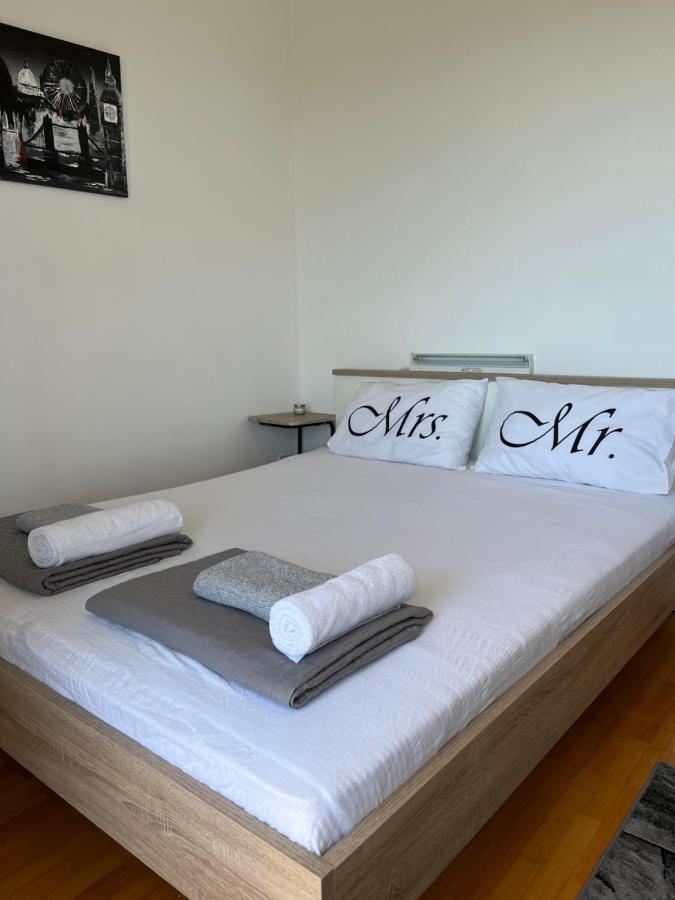 Apartments Cvjetkovic 米利尼 外观 照片