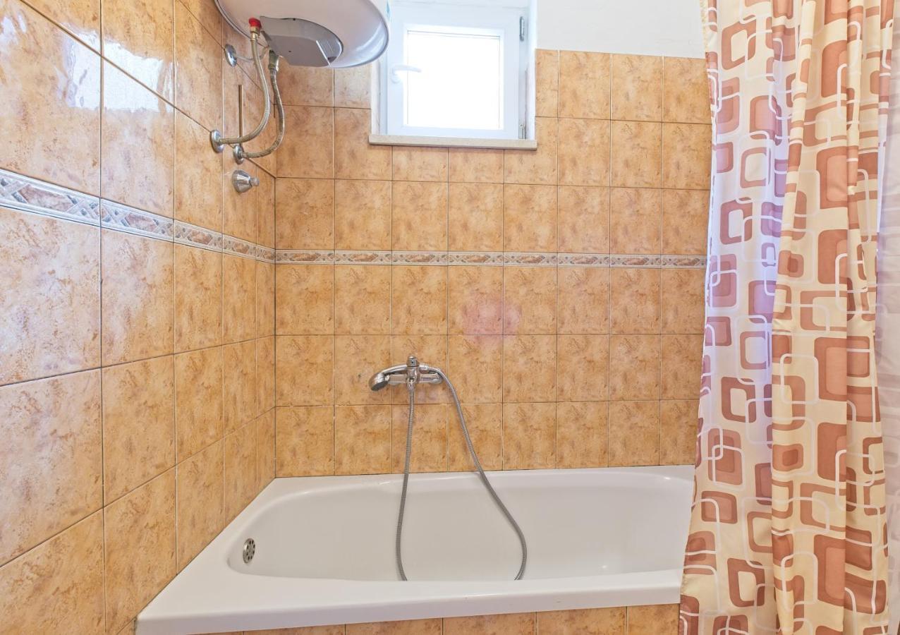 Apartments Cvjetkovic 米利尼 客房 照片